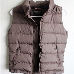 American Eagle Puffer Vest